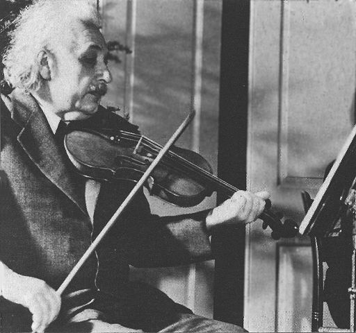 Einstein e a relação com a música